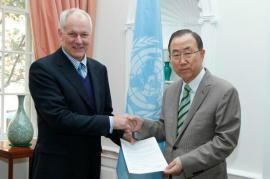 La consegna del rapporto a Ban Ki-moon
